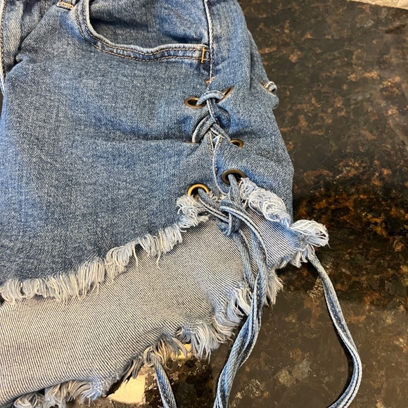 Windsor Denim  lace up  shorts - Picture 3 of 4